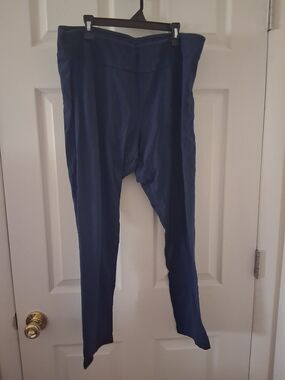 Time and Tru Navy Pull-On Leggings